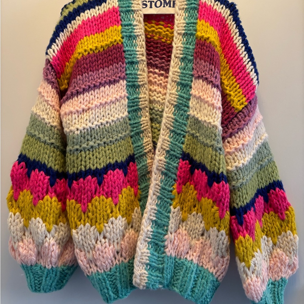 Beautiful oversized acrylic cardigan sweater size small NWOT